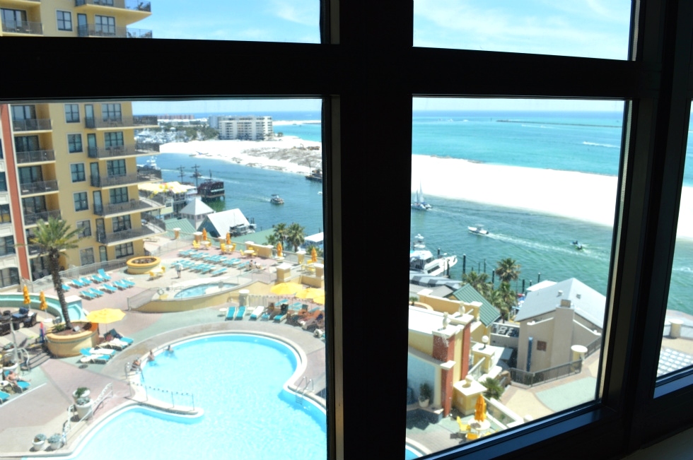 GulfSide Vacation Rental In Florida | Emerald Grande Condo 623 Florida Condo Rental